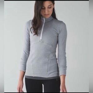 Lulu lemon zip up size 6